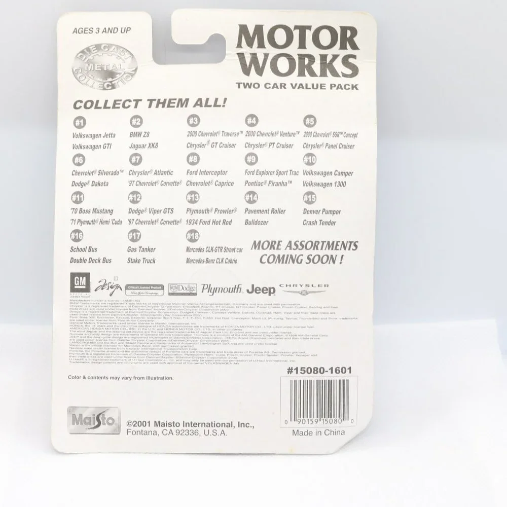Maisto MotorWorks #14/ 2001 bulldozer and pavement roller new old stock